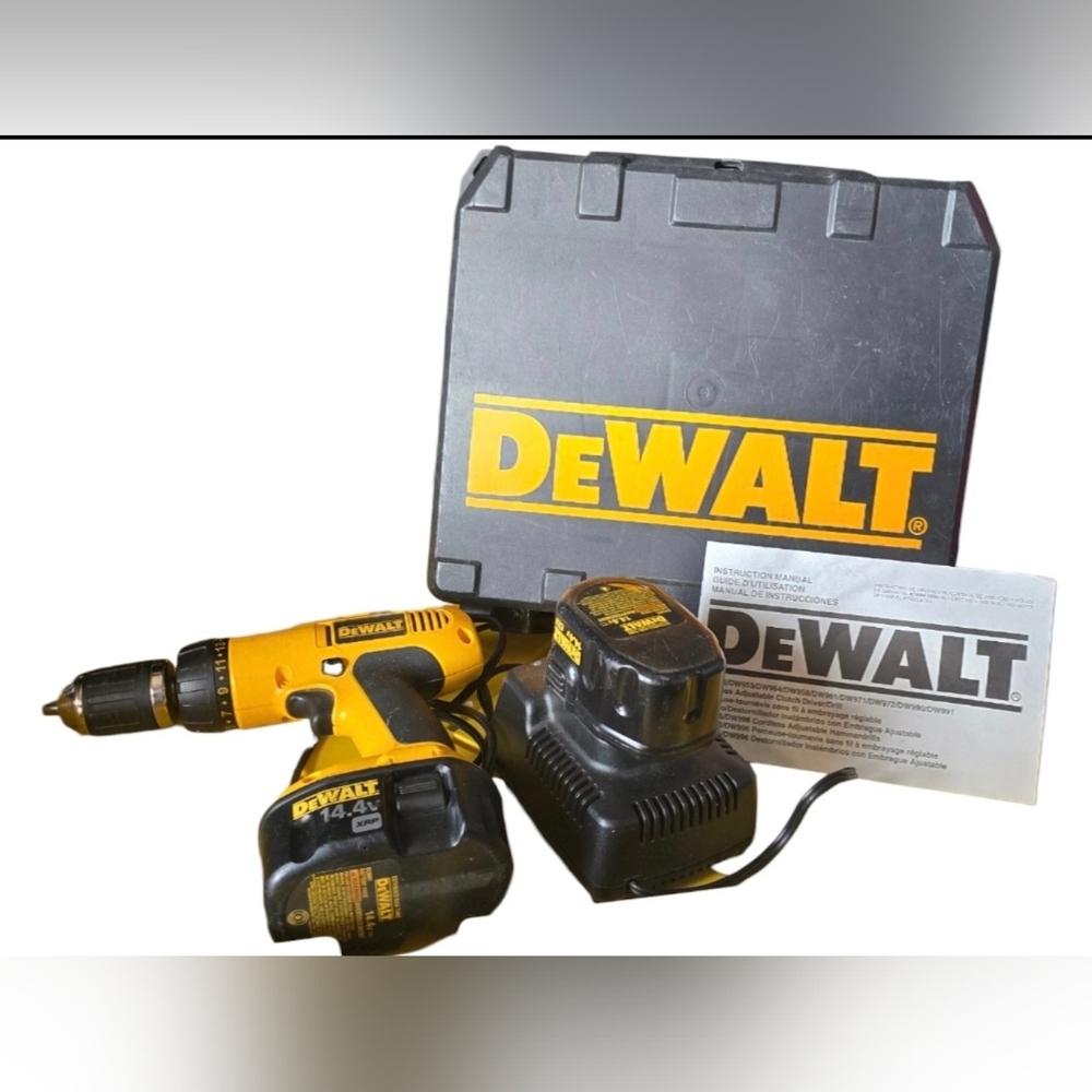 DeWalt 14.4V XRP Drill Kit w Battery Charger Case Cordless Driver Tested Working